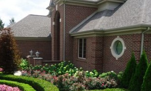 Garden, garden, do-it-yourself cottage