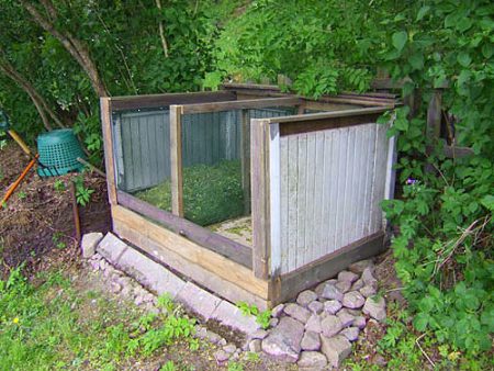 DIY compost pit options