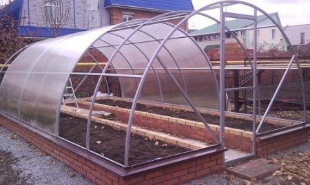 DIY polycarbonate greenhouse: drawing from a profile pipe