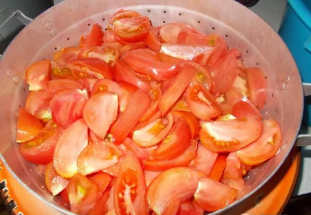 In a juice cooker