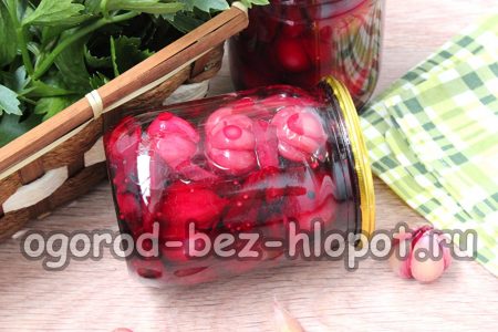 pickled garlic for the winter is ready