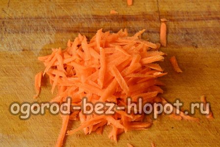 Grated carrots