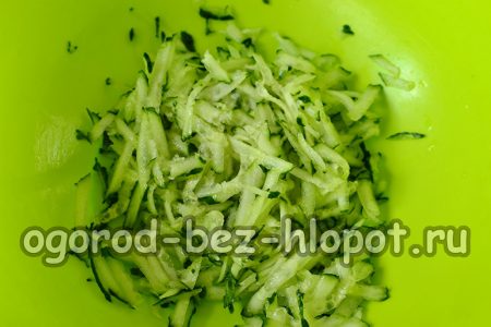 Grated cucumbers