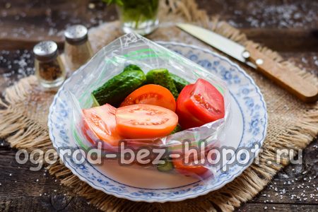 Put vegetables in a bag
