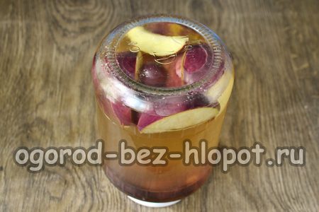 pour jar of syrup
