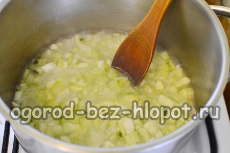 boiling the vegetable mixture