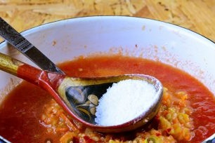 add salt and granulated sugar to adjika