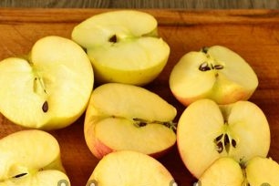 apples