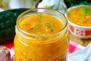 caviar from cucumbers is ready