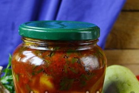 fried zucchini in tomato sauce