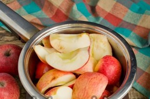 chopped apples