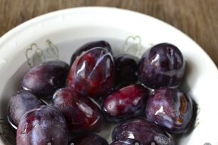 prepare plums
