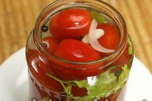 Tomatoes in the marinade