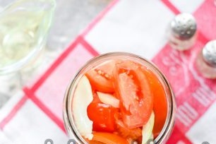 laying tomato