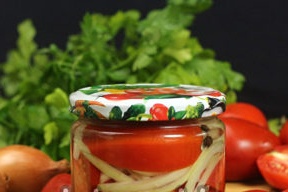 halved tomatoes with onions