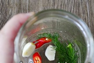 put greens in a jar