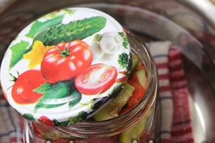 sterilization of cans with vegetables