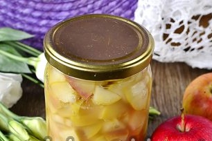 apple jam is ready