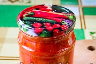 Corking jars