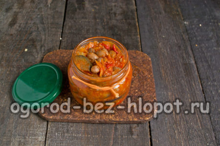 pakirajte povrtno jelo u banke