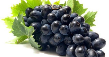 calorie black grapes