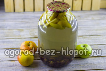 stewed apples and grapes