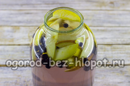 pour the fruit in syrup