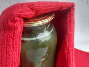 close the jar and wrap