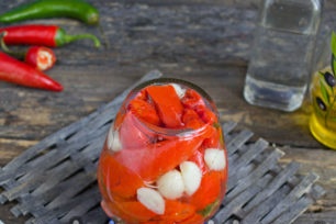 close and turn the jar