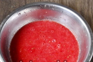 make juice from tomatoes