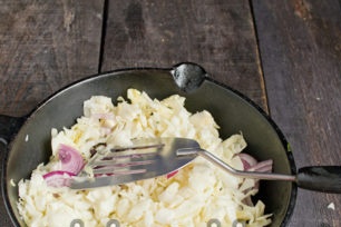 add cabbage to the onion
