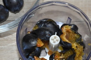 chop plums in a blender