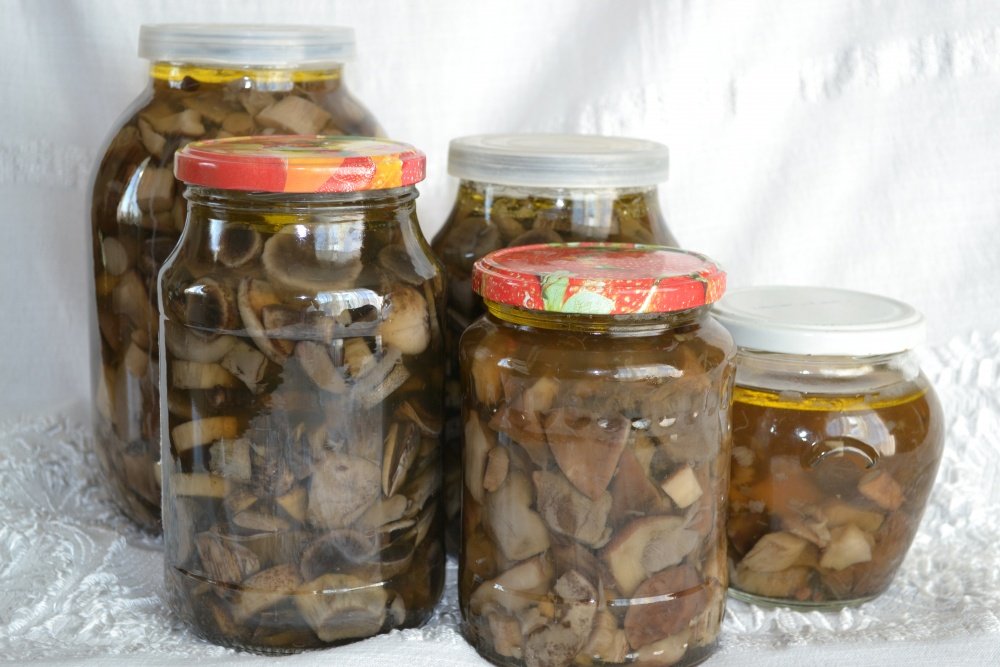 Pickled mushrooms