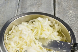 chop cabbage