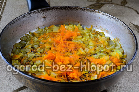 fry vegetables until soft