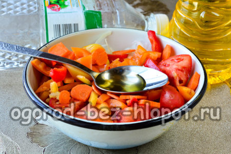 pour oil and vinegar