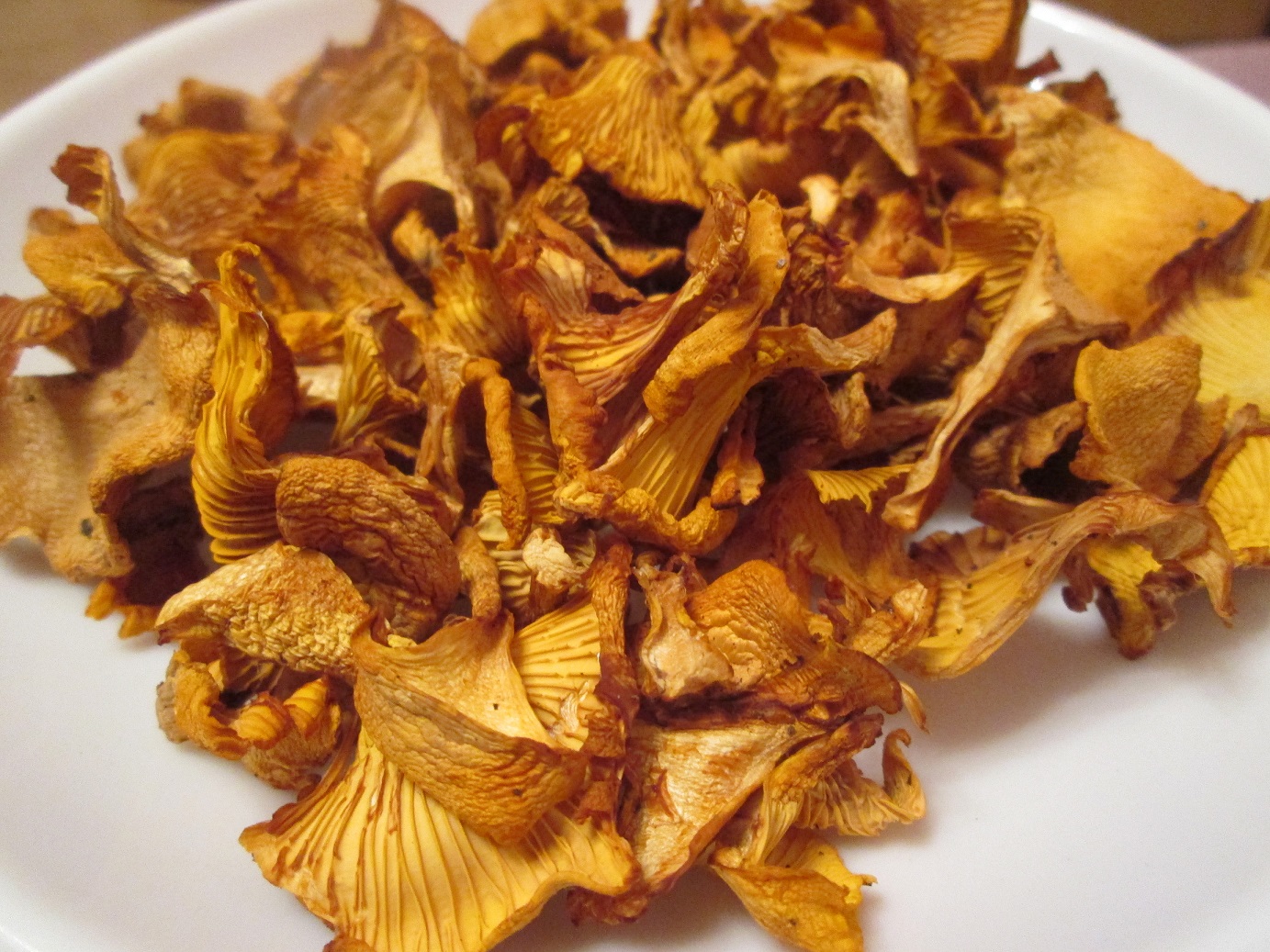 Dried chanterelles