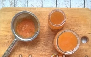 juice pour into banks