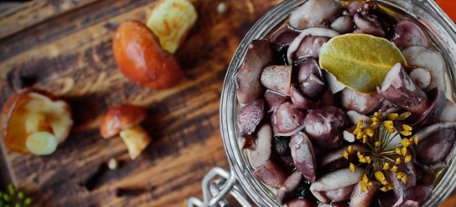 Spicy pickled butter