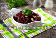 salata od cikle s prženim lukom
