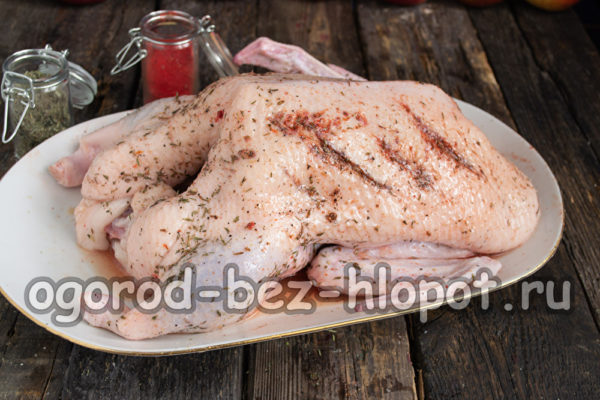 grate the duck with spices