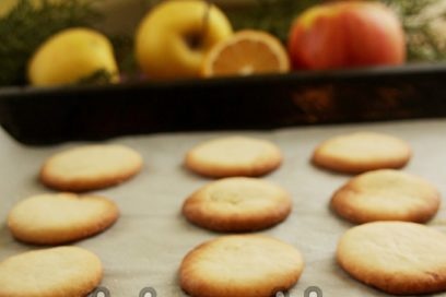 bake cookies in the oven