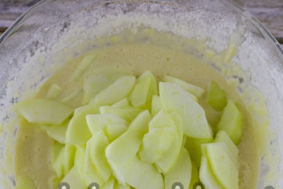 thinly chopped apples