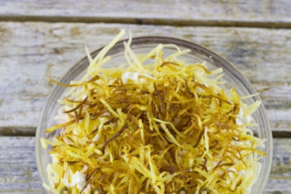a layer of potato straw