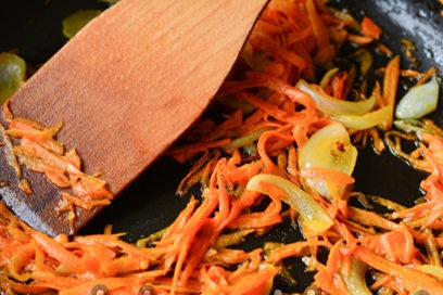toss onions and carrots