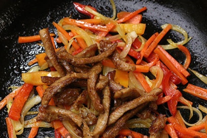 return the meat to the pan
