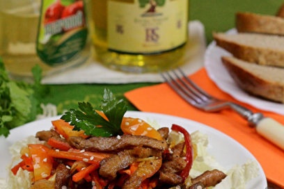 warm salad with beef and vegetables is ready