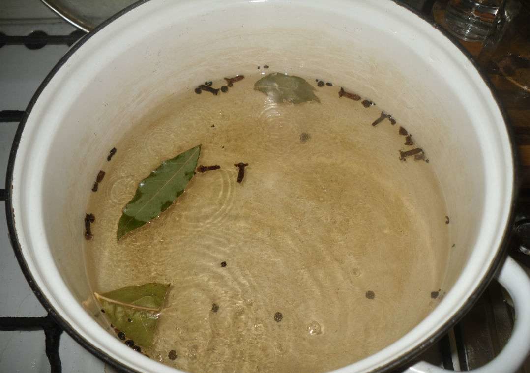 Cooking marinade for honey mushrooms