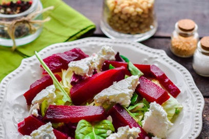 cut and lay goat cheese