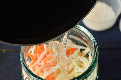 pour pickled cabbage